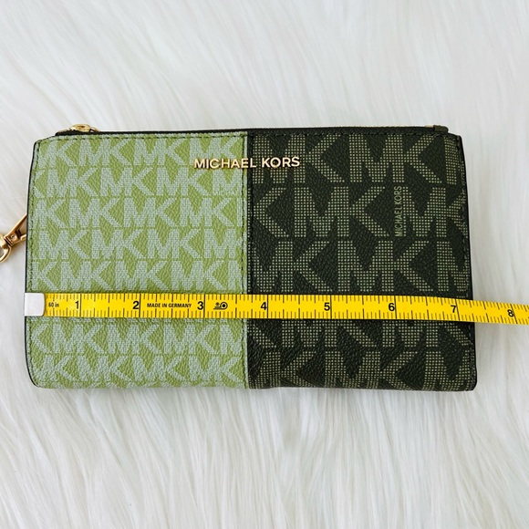 Michael Kors Jet Set Double Zip Wristlet - Picture 14 of 15